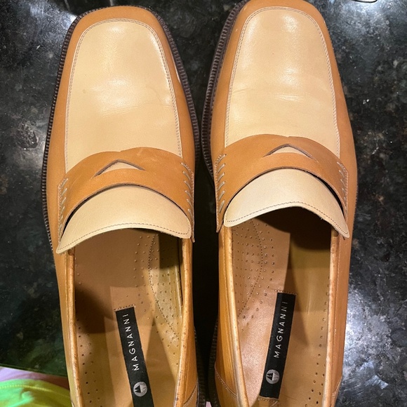 Magnanni Mens 9.5 D - Picture 1 of 4